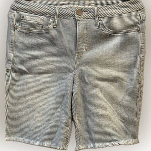 Seven7 Sunset Bermuda Shorts Size 8 Blue/White Striped Denim Mid Rise, size 8